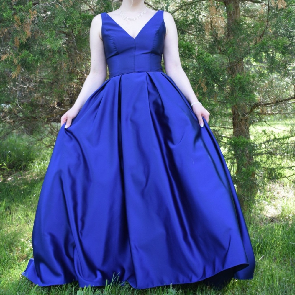 Prom dress with pockets